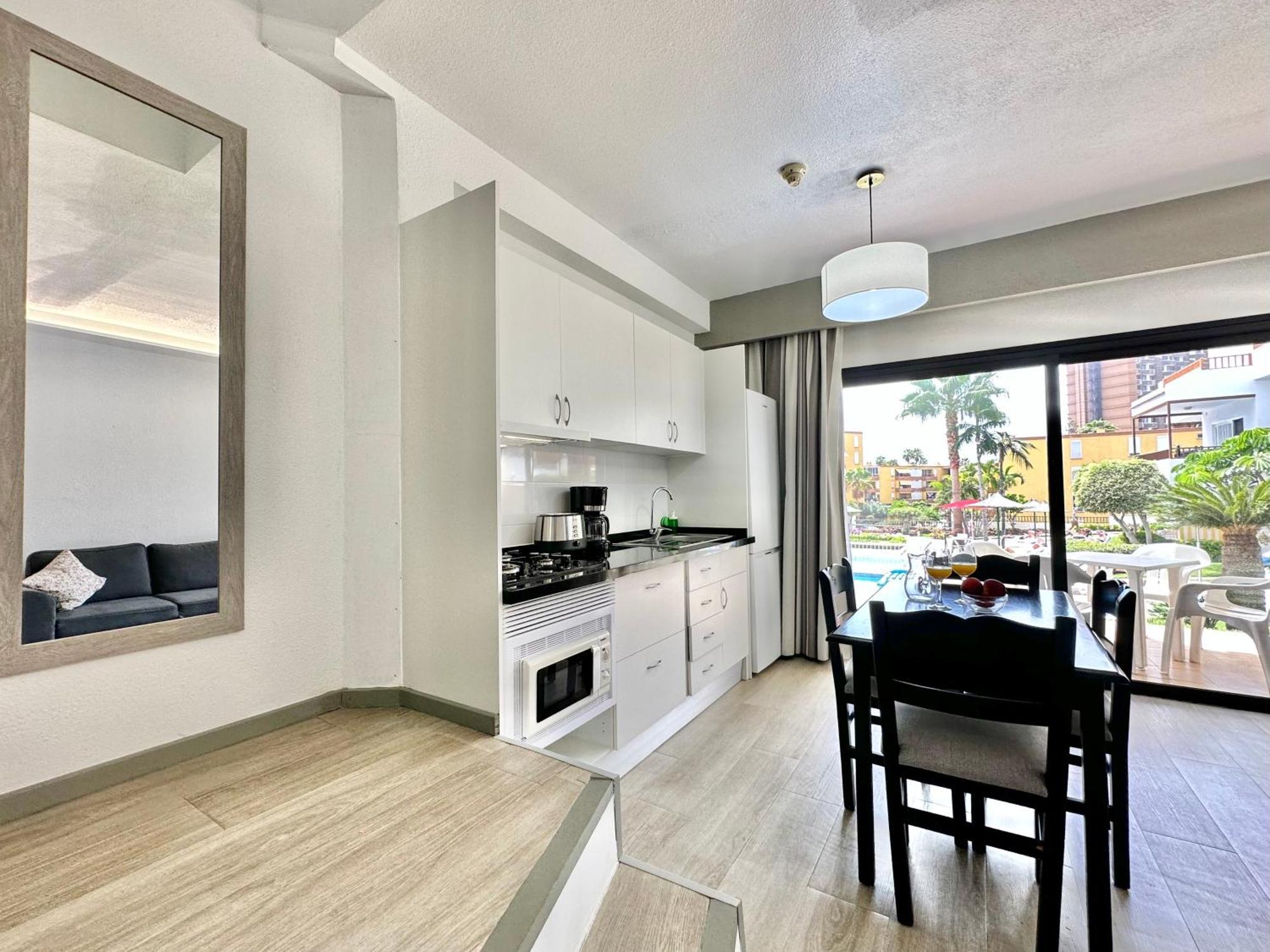 Pool Views Terrace Apartment Los Cristianos  Luaran gambar