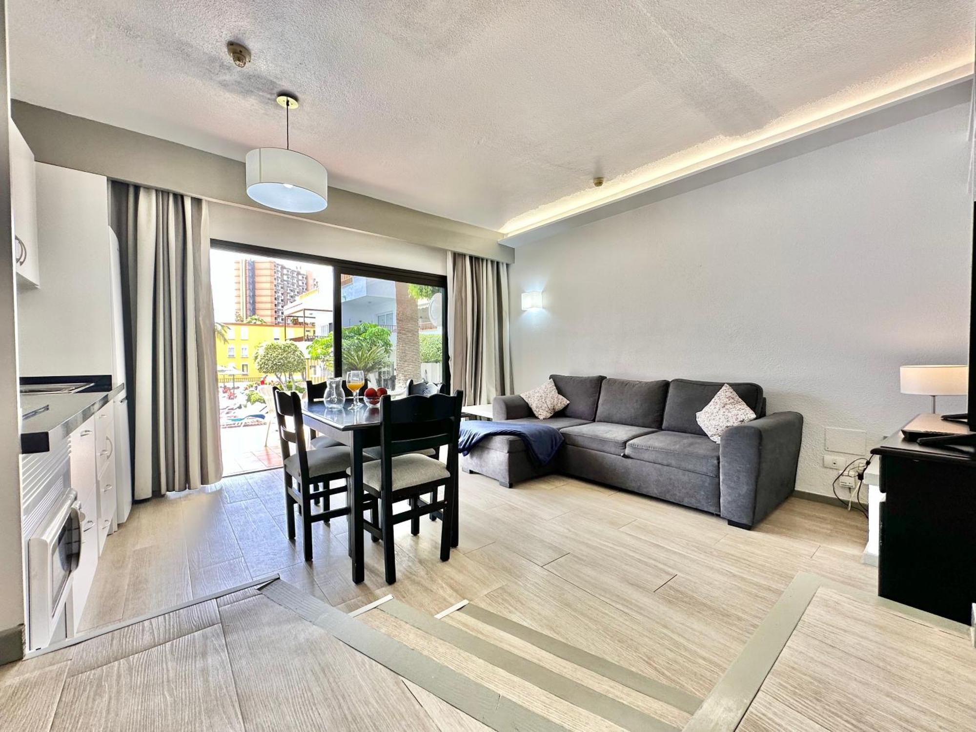Pool Views Terrace Apartment Los Cristianos  Luaran gambar